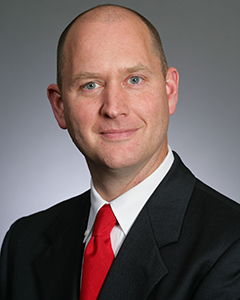 Joshua E. Petrikin,医学博士